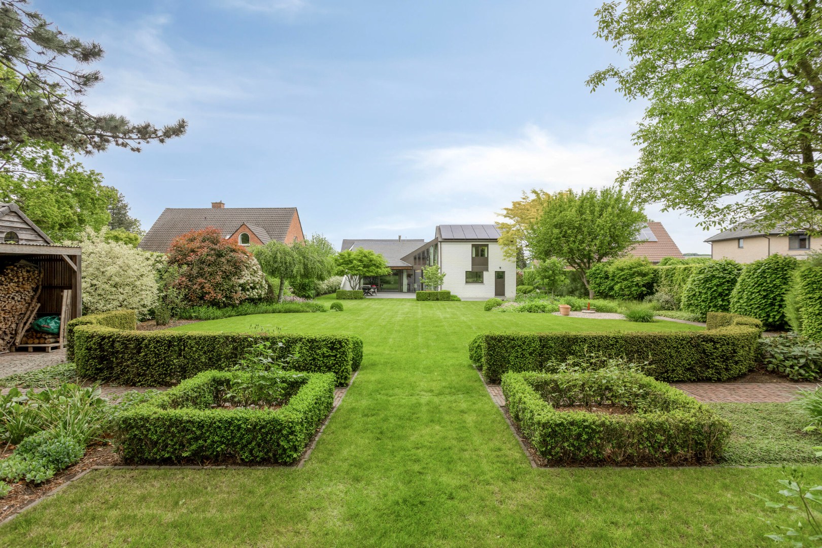Villa met 5 slaapkamers, ruime tuin, terras en 2 garages in Heverlee! - bewoonbare opp. 278 m² -  EPC 179 kWh/m² 