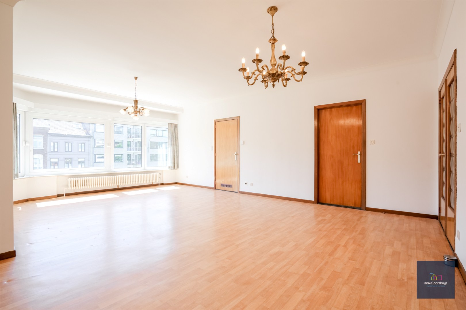 Ruim 3-slp.k.appartement met garage + kelder 