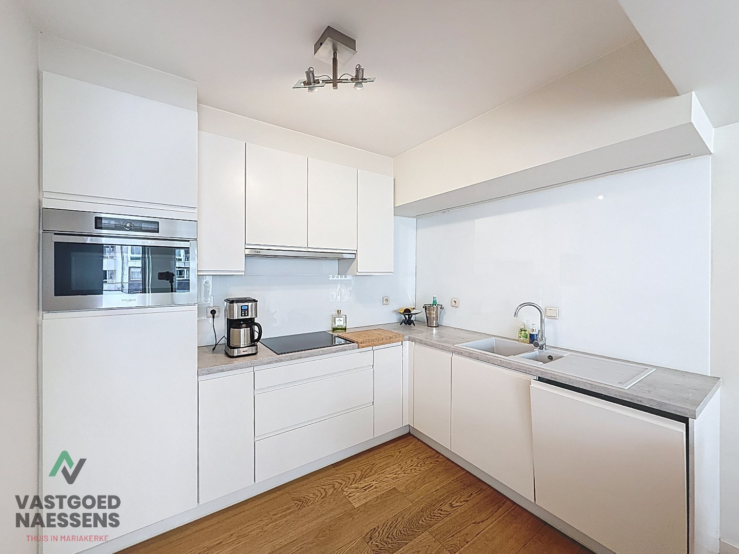 GEMEUBELD 2 SLPK APP IN CENTRUM OOSTENDE 