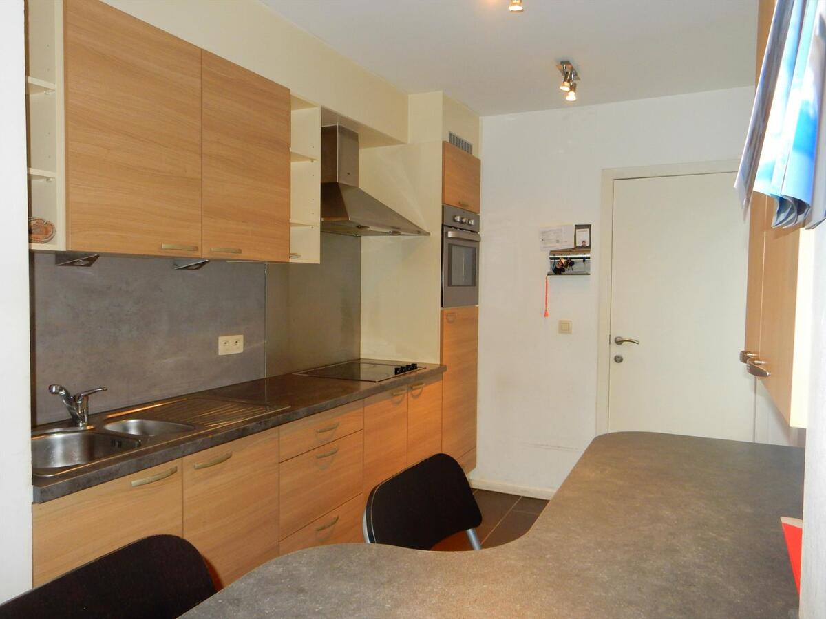 Half-open gerenoveerde woning te Jabbeke 