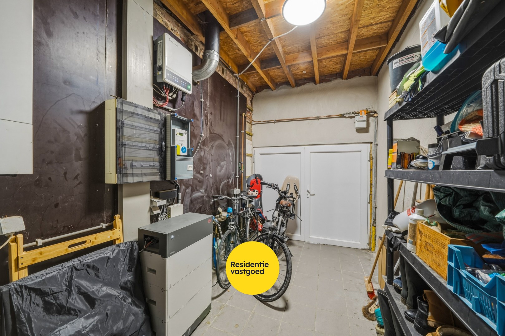 Verrassend ruime gezinswoning met zonnige tuin in Oudenburg 