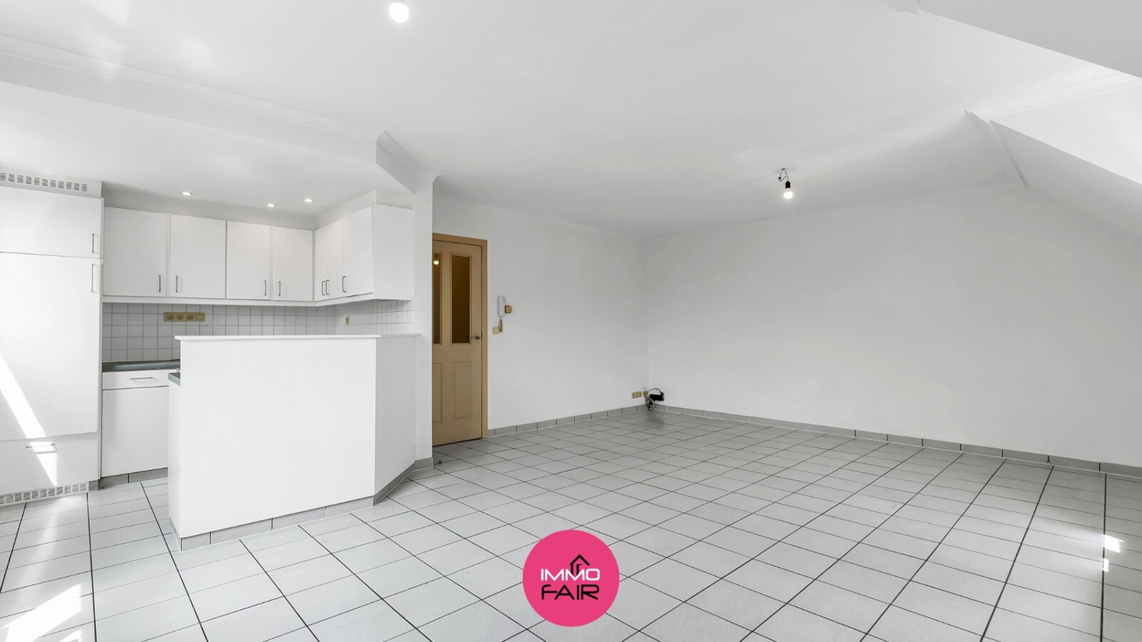 Ruim appartement met polyvalente verdieping 