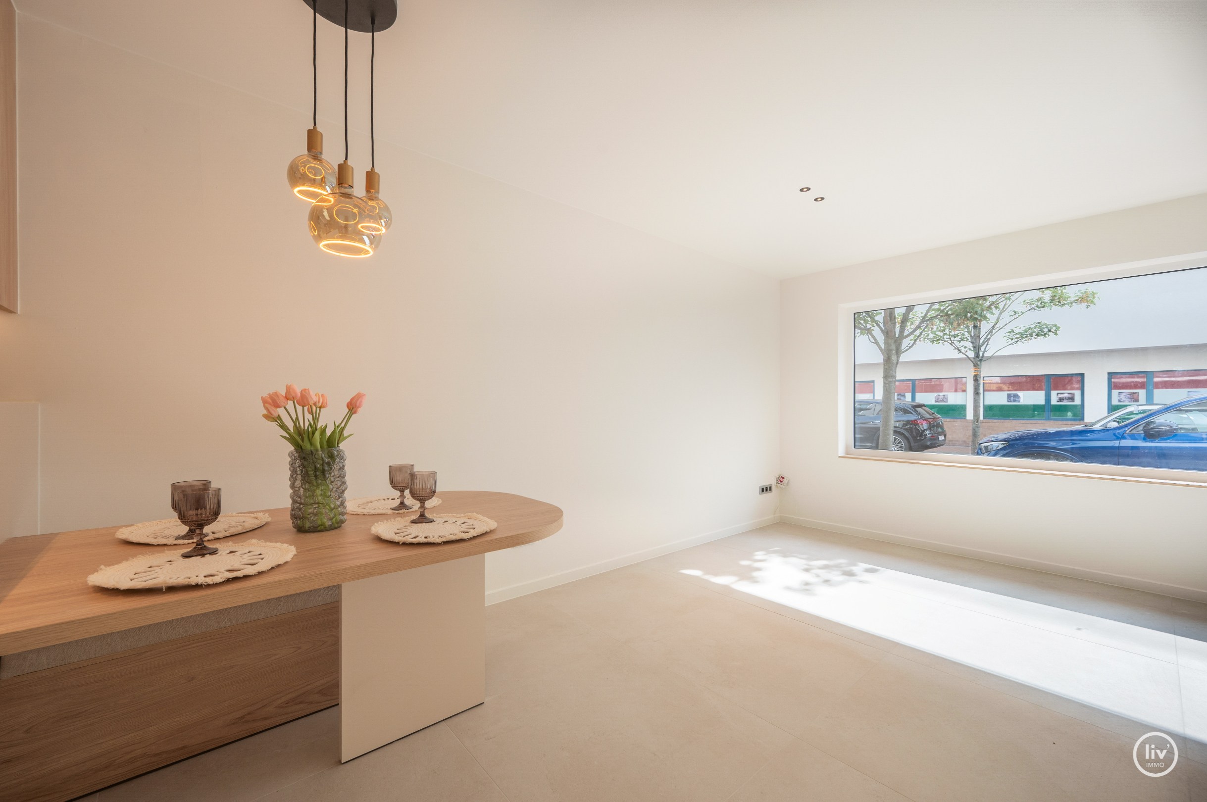 Gerenoveerd gelijkvloersappartement met koer in het Centrum van Knokke 