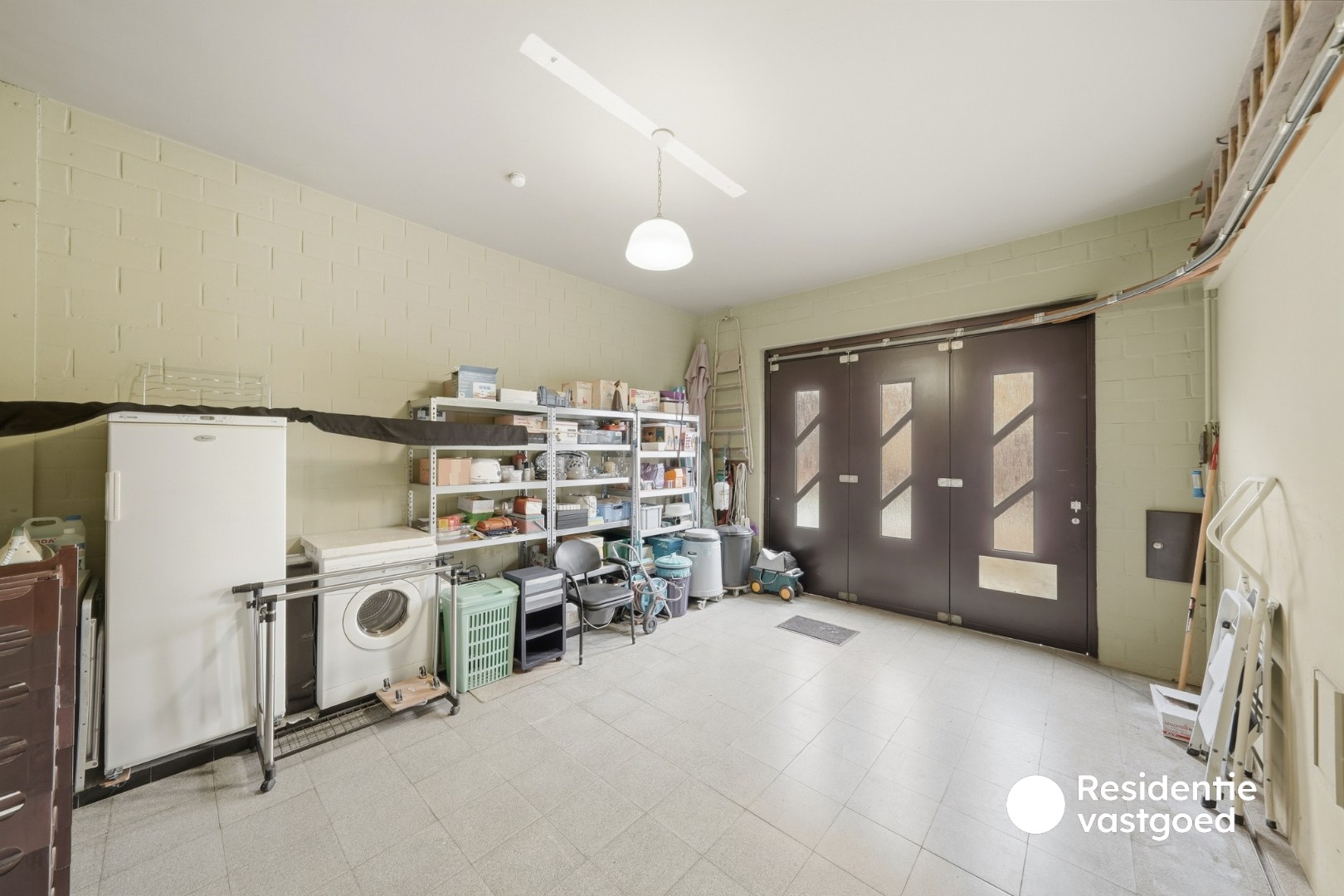 Ruime woning met garage in hartje Zandvoorde 