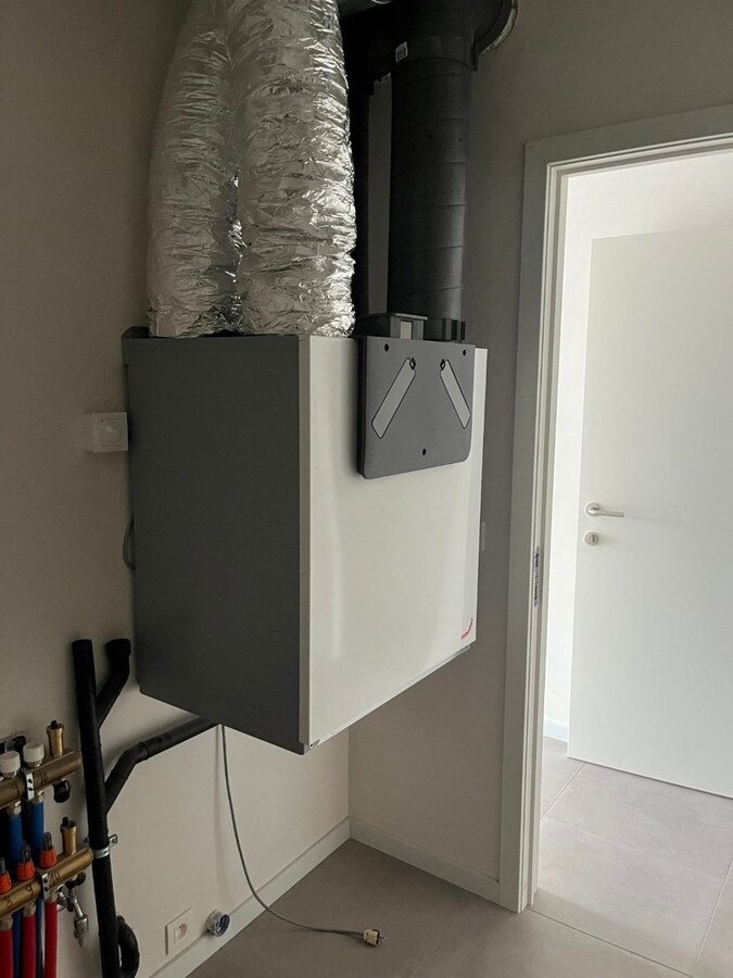 Ruim 2 slpk-appartement incl. staanplaats en kelderberging. 