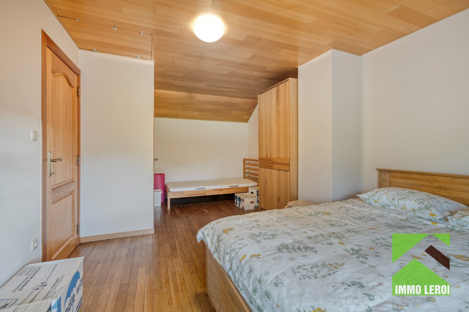 Slaapkamer 3 doorgang met doorgang nachthal