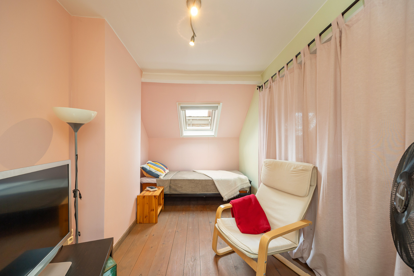 Charmante woning met 4/5 slpk en stadstuin te Oud-Berchem! 