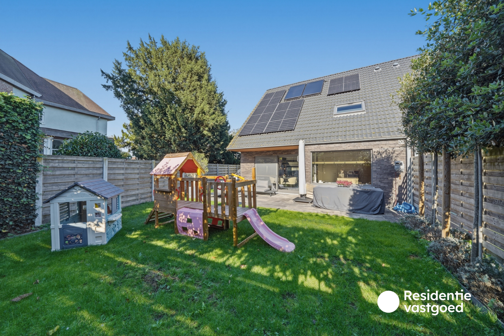 Prachtige zeer recente halfopen woning in rustige wijk te Oudenburg centrum 