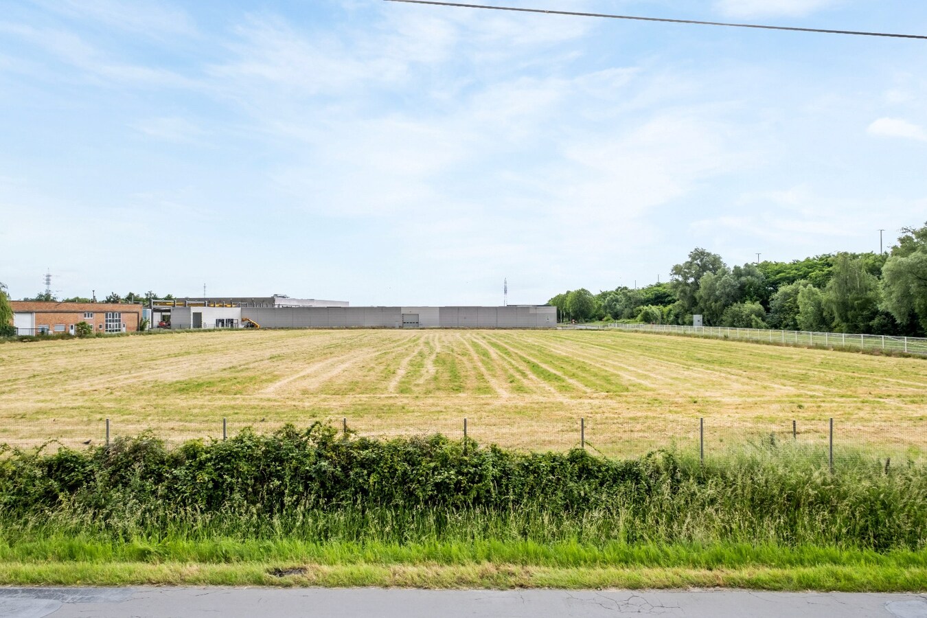 Fantastische instapklare woning met grote tuin te Heule ! 