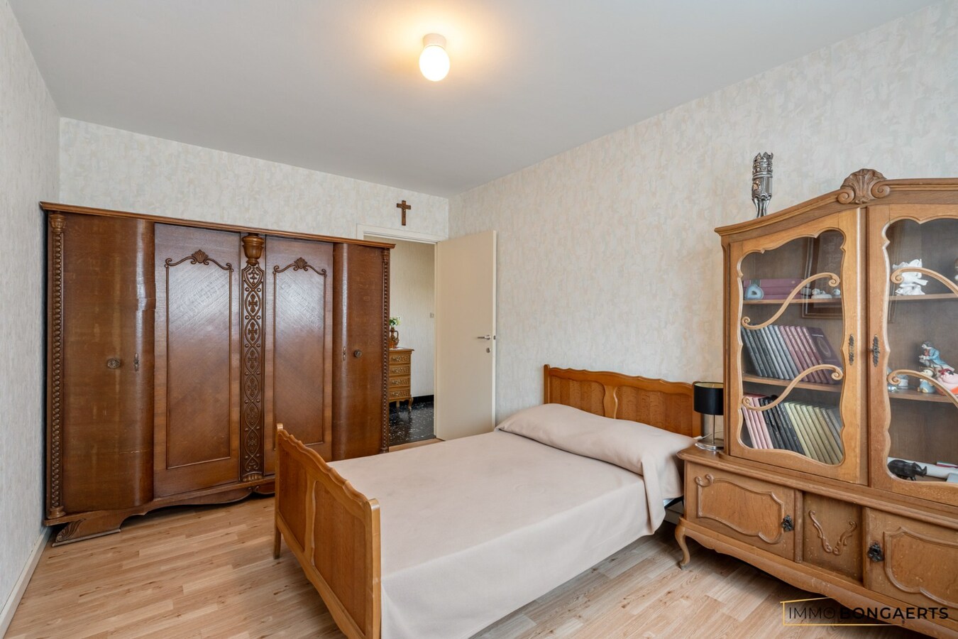 Rustig gelegen bungalow op een mooi perceel van 9 are 