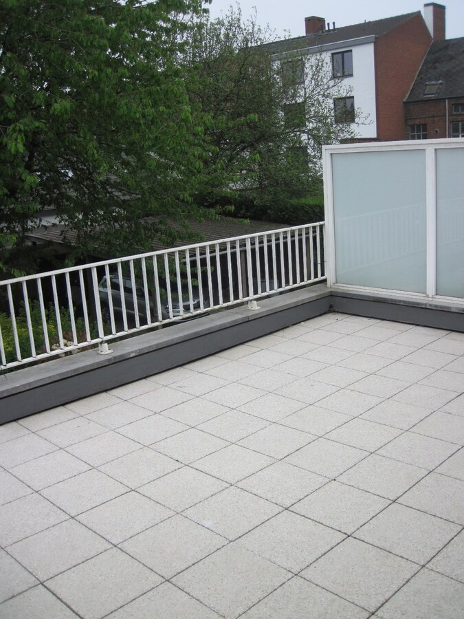 Aangenaam 1-slp-appartement met ruim terras. 