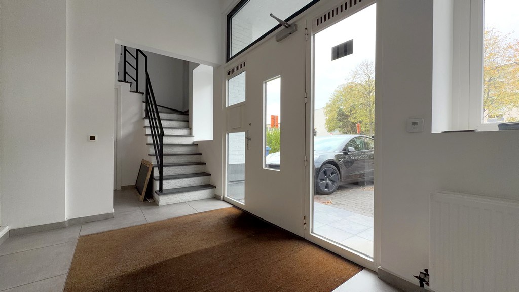 Mooi ingerichte kantoorruimte te huur in Wilrijk