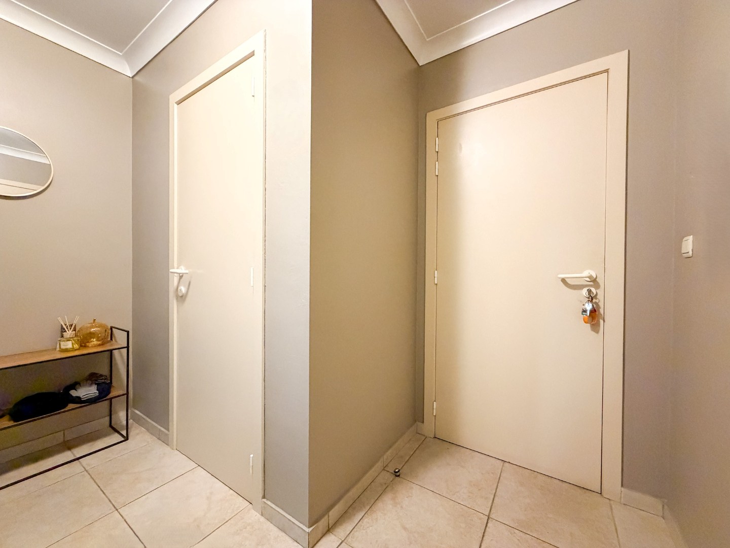 Energiezuinig 2-slp appartement (88 m²) met groot terras, Eernegem. 