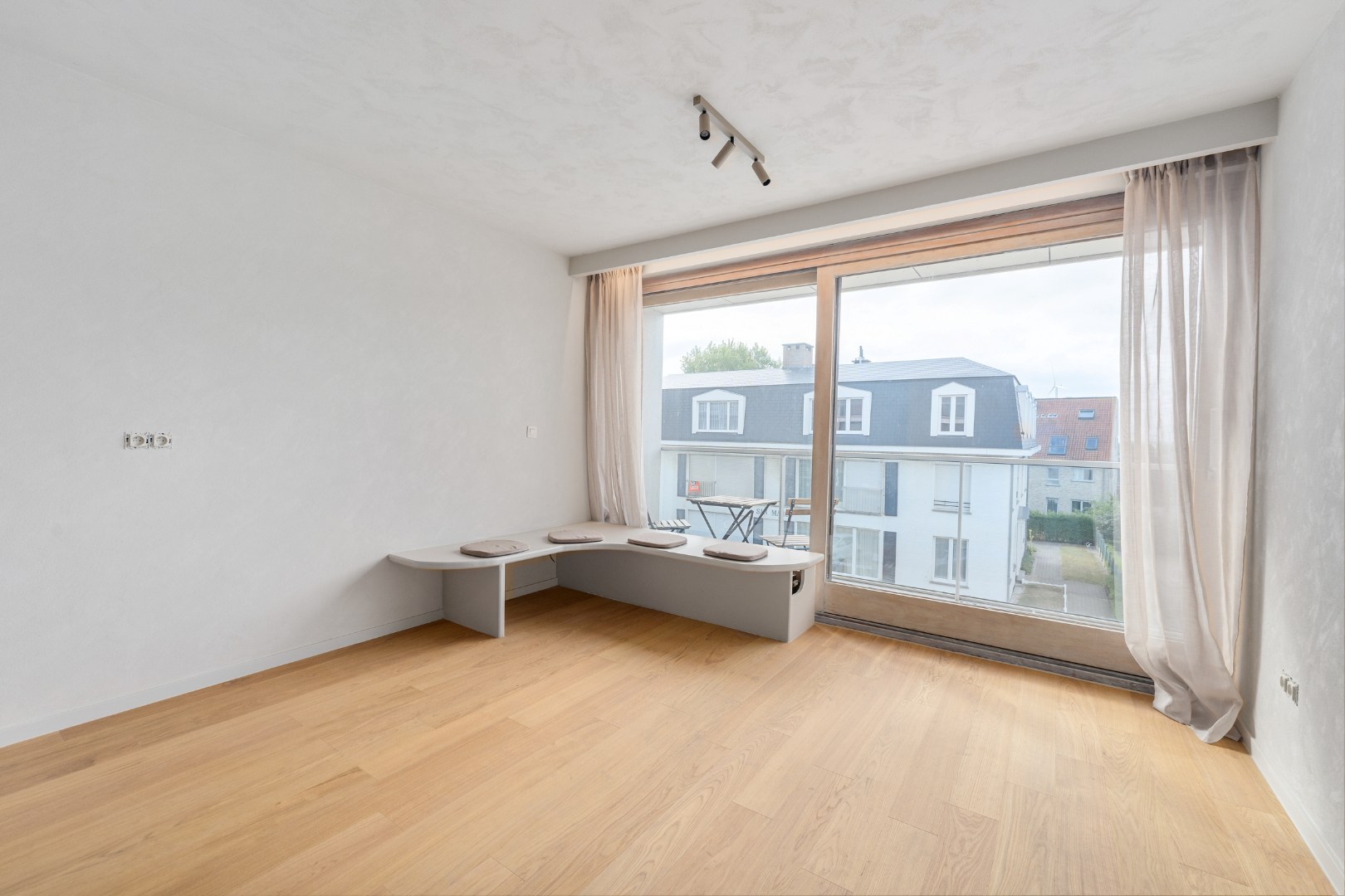Stijlvol vernieuwd 1-slaapkamerappartement in residentie Sombrero 