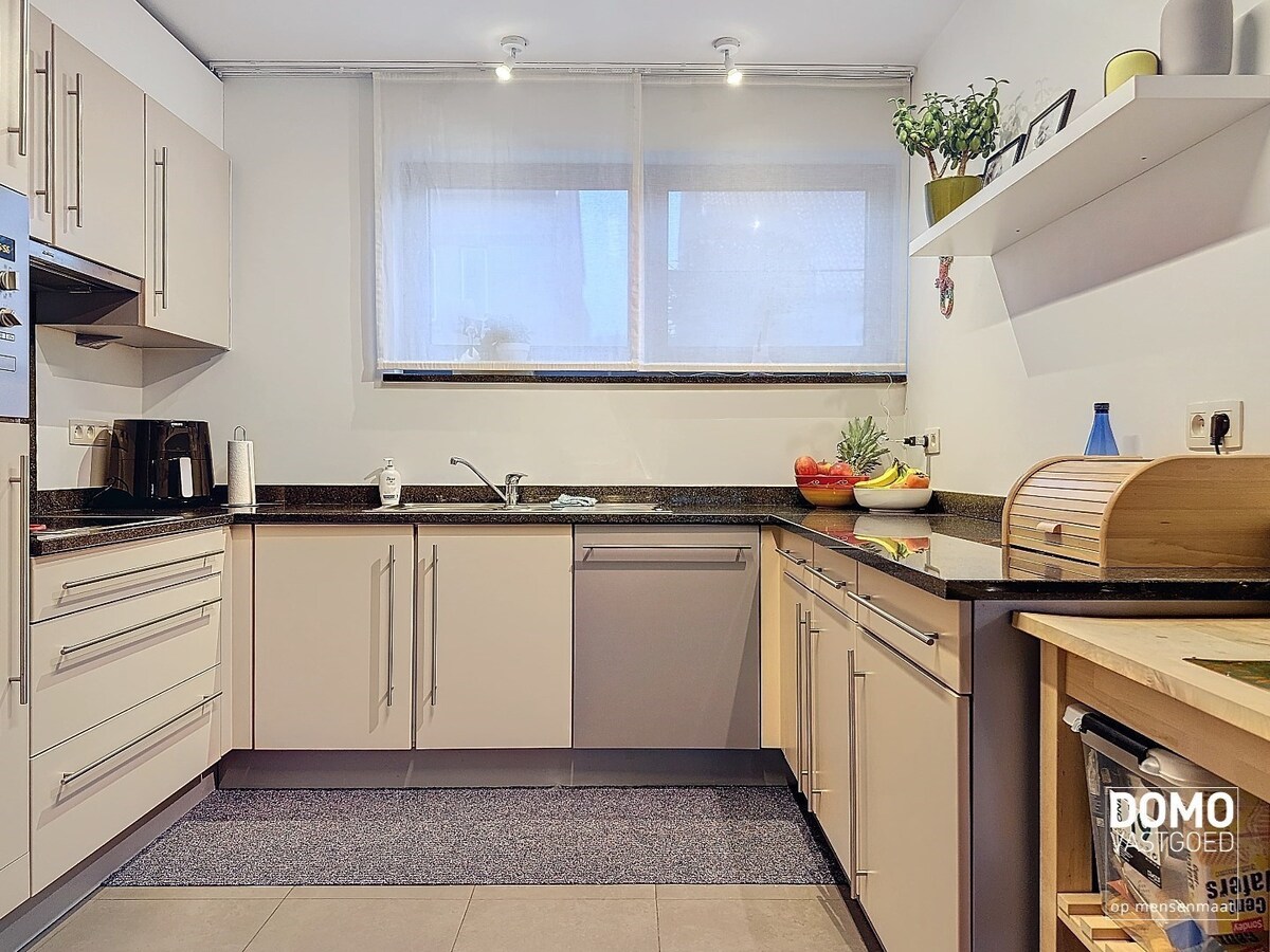 Instapklare en zeer ruime woning te Kuringen. 