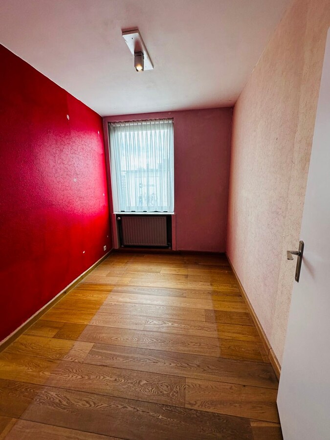 Authentiek 3 SLAAPKAMERappartement net buiten de Kleine Ring van Hasselt 