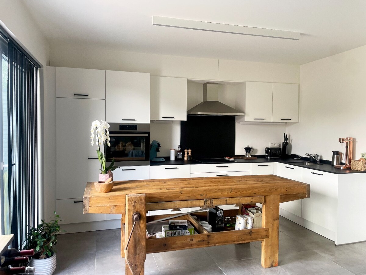 Coup de cœur assuré : maison 3 façades moderne et lumineuse ! 