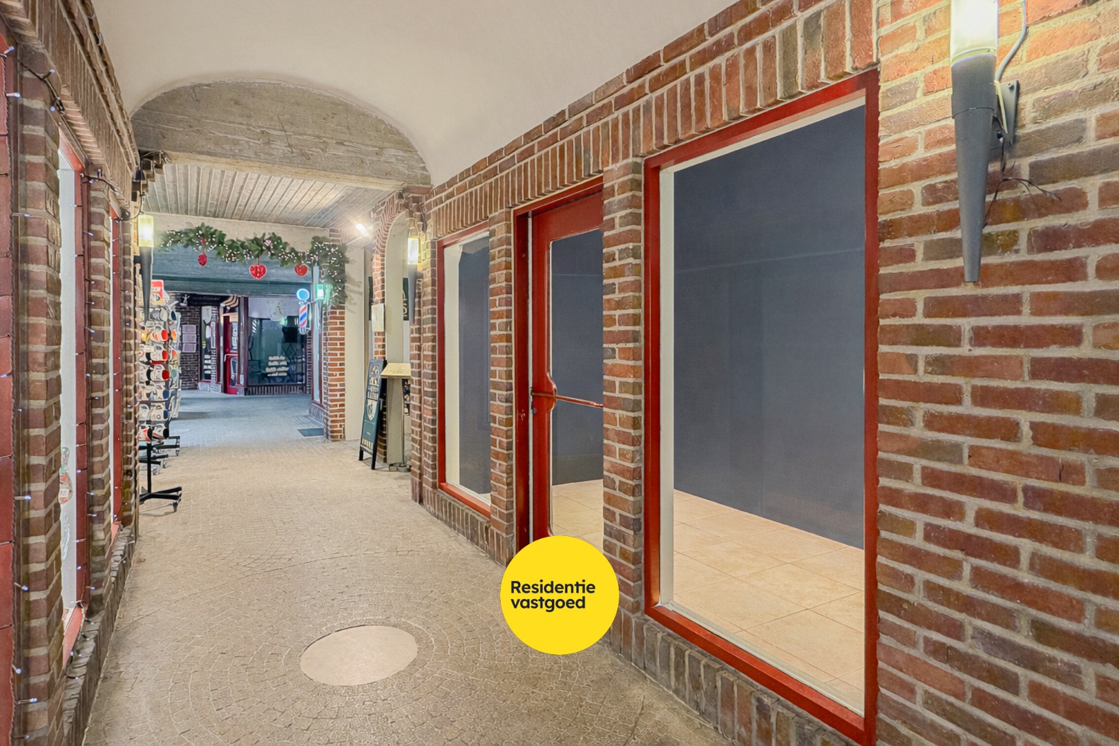 Uitzonderlijke investeringsopportuniteit in Galerij Ter Steeghere – hartje Brugge 