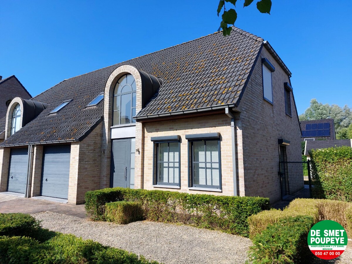 Rustig gelegen halfopen woning 