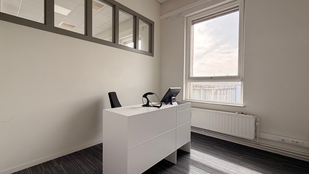 Kantoren en magazijn te huur in Ceka Center te Antwerpen