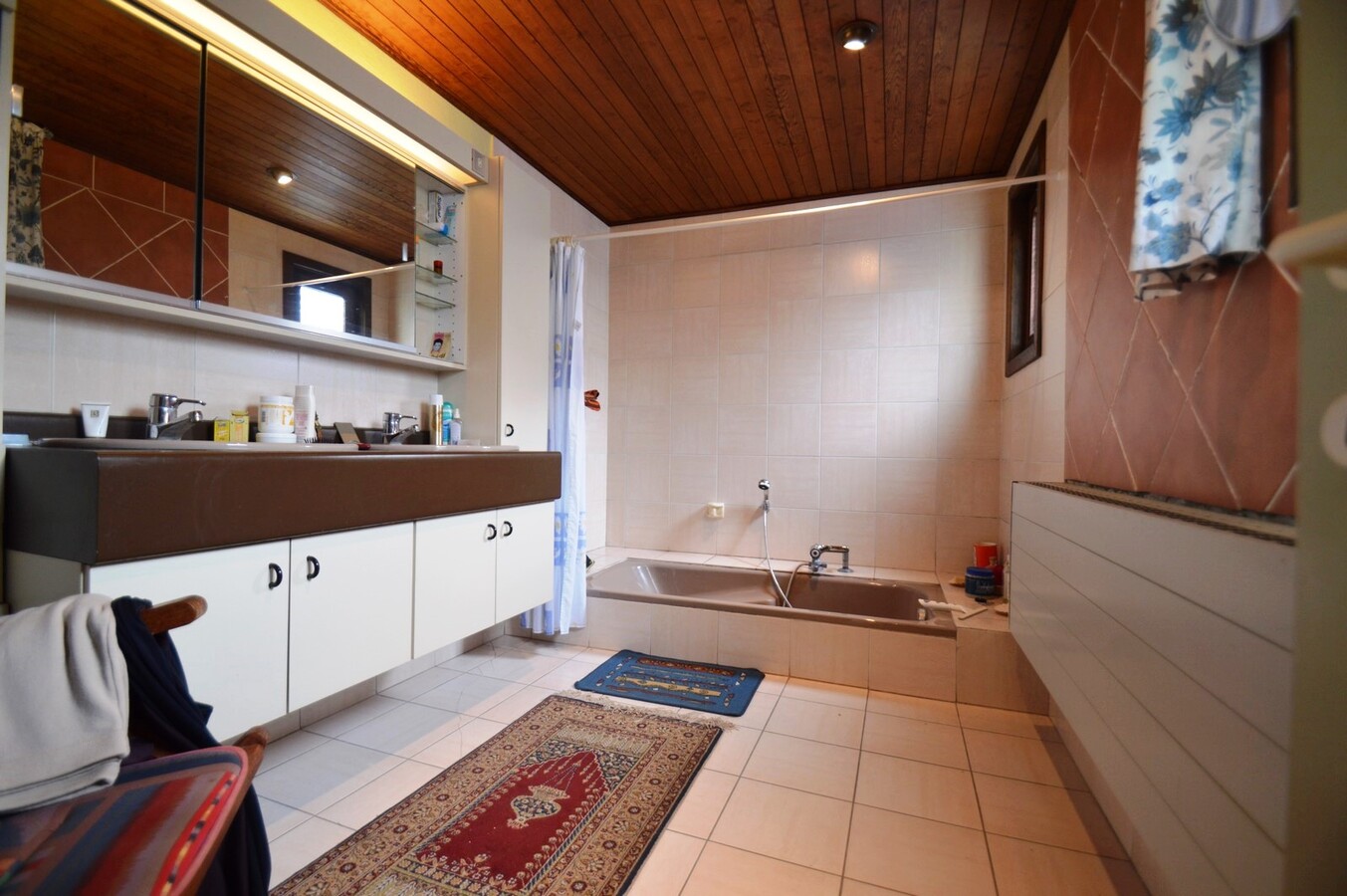 Instapklare gezinswoning met aangename tuin - Heist 