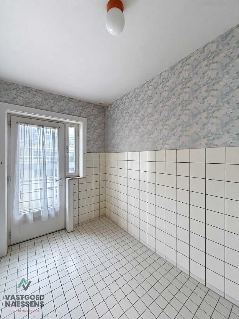 Rénover 2 appartements de 2 chambres à coucher dans un emplacement central. 