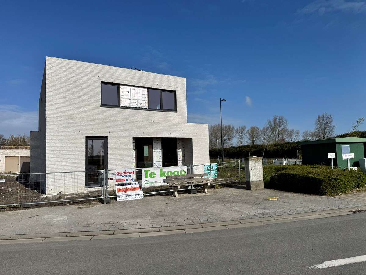 Alleenstaande nieuwbouwwoning met 3 slaapkamers en tuin te Koekelare 
