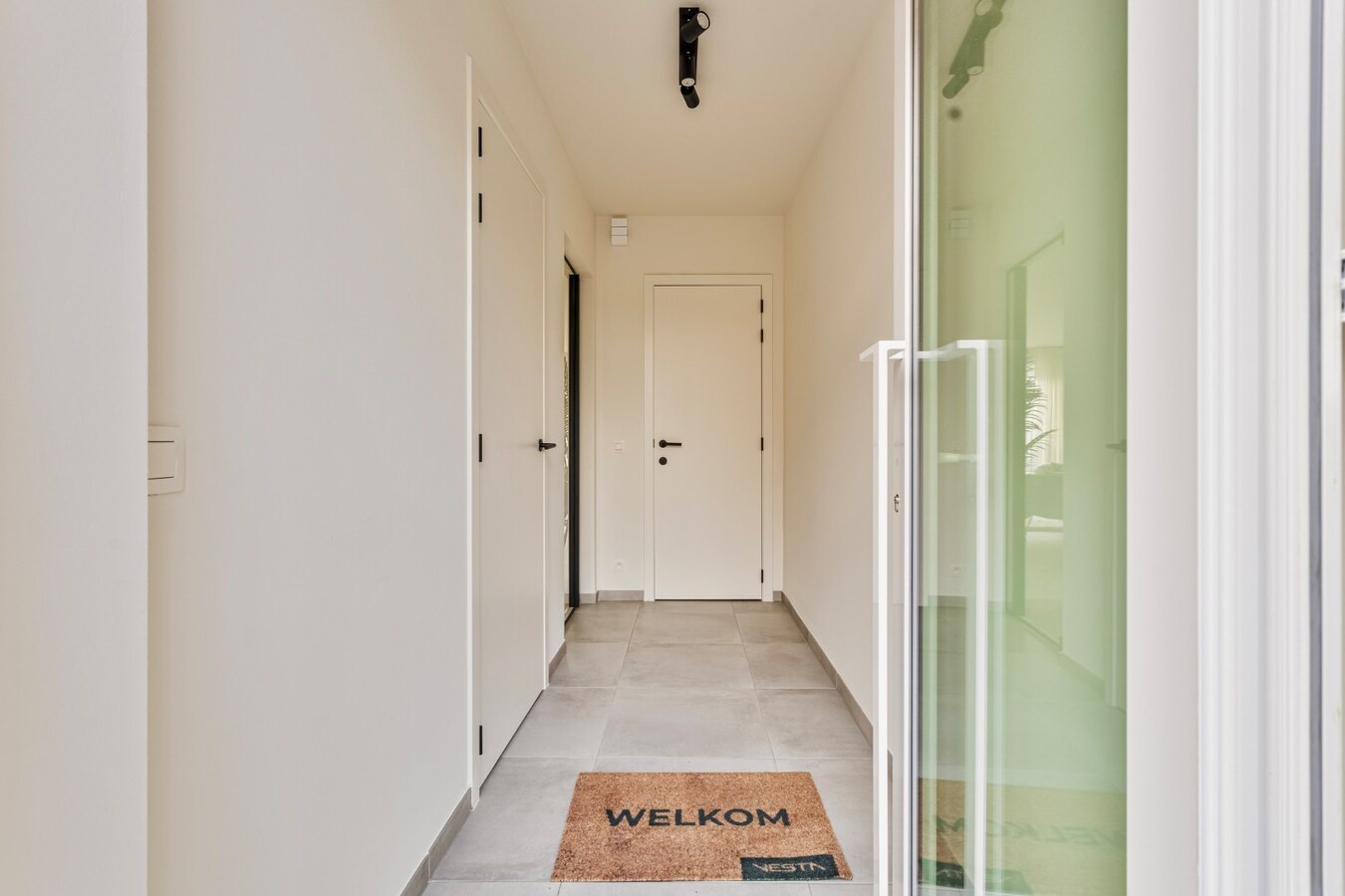 Instapklare en volledig afgewerkte nieuwbouwwoning 