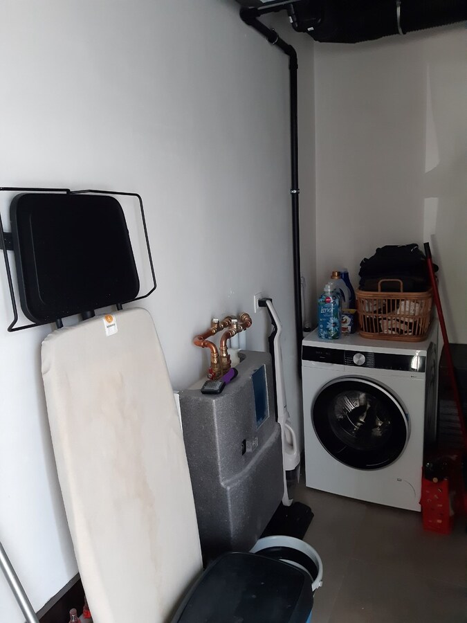 Gelijkvloers appartement met terras. 