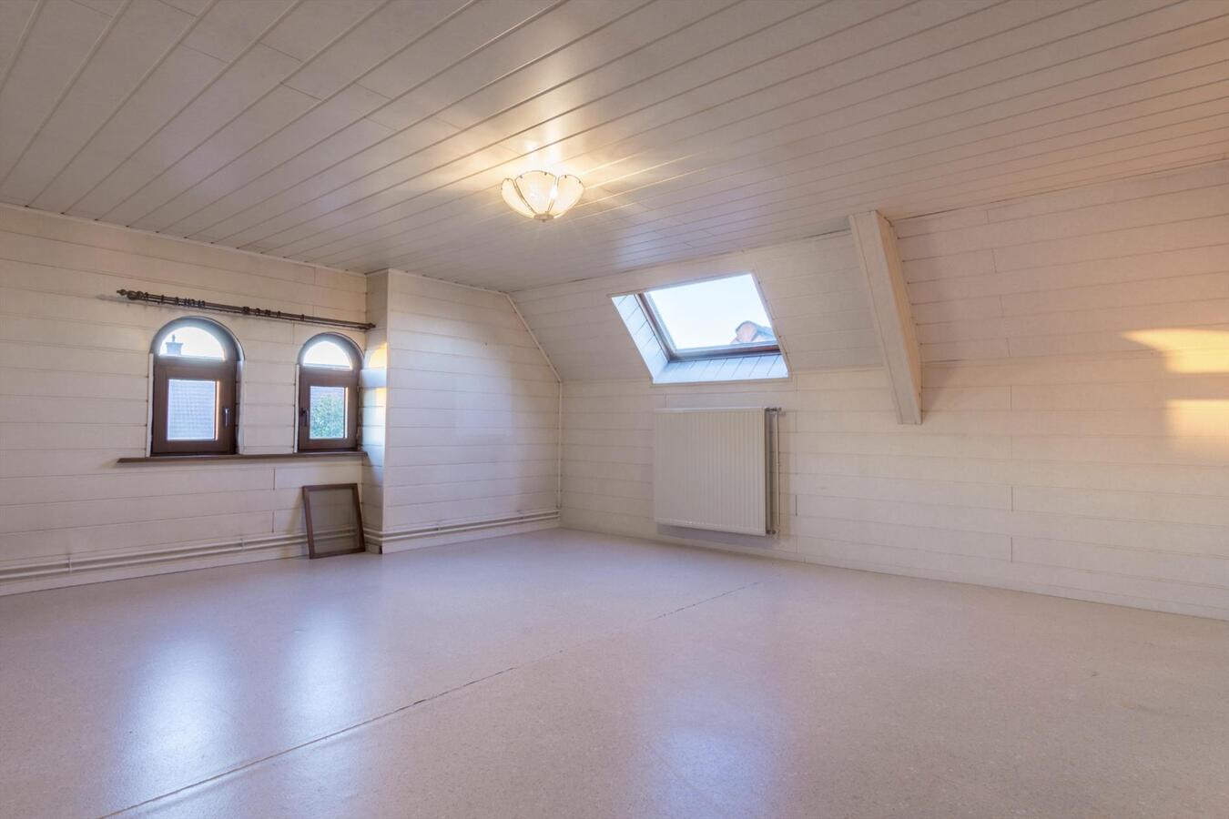 Landelijke woning met ruime schuur 