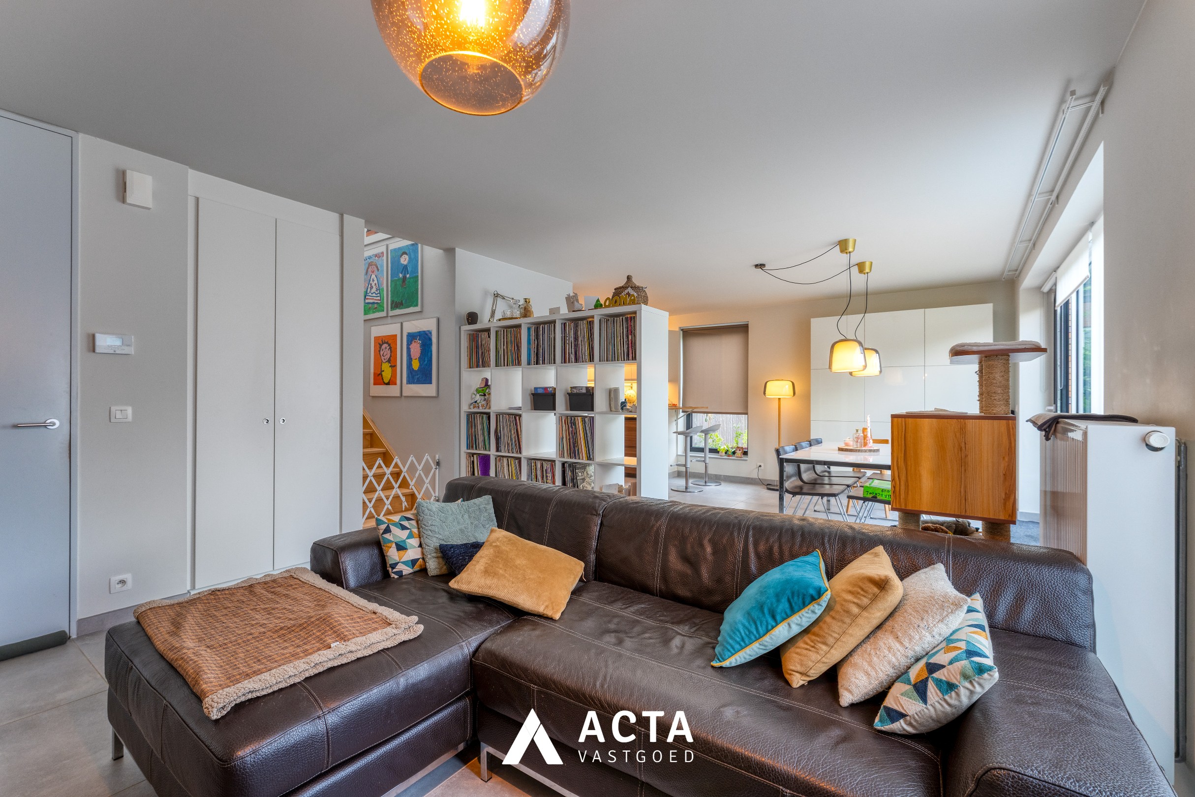 Instapklare halfopen gezinswoning in Baanhof in Oostende 