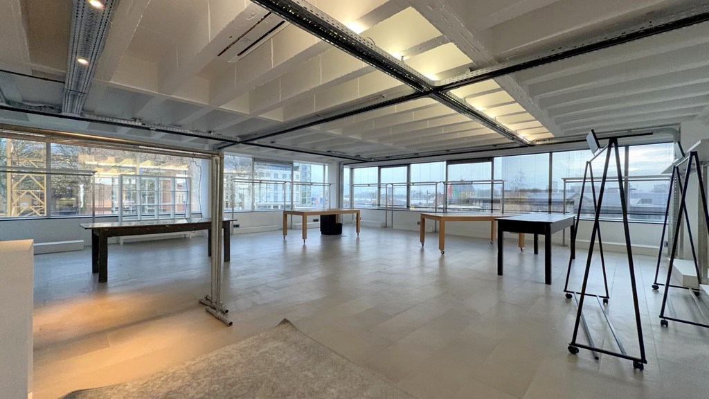 Kantoren te koop met uniek zicht op het MAS in Antwerpen