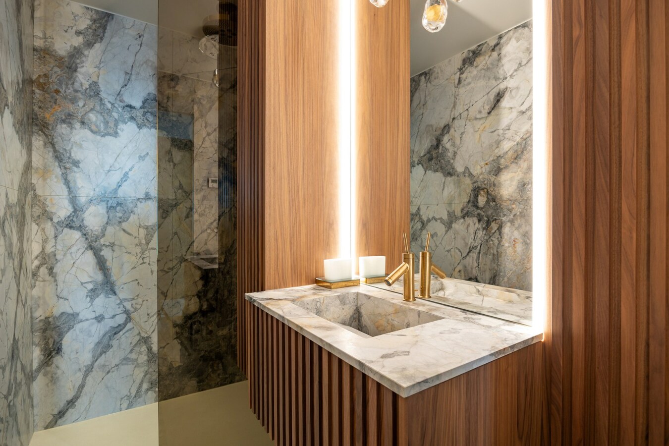 Exclusief wonen in Antwerp Tower | Luxueus appt. met 3 slpk en 2 terrassen! 