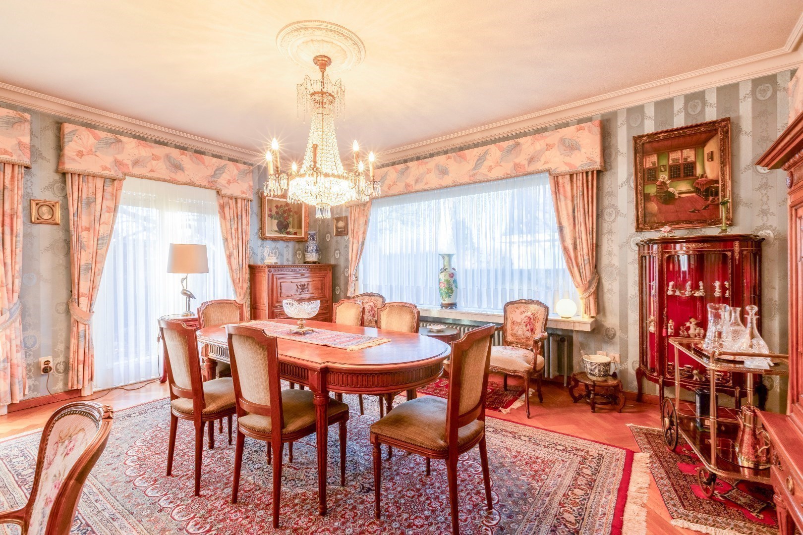 Ruime villa met 5 slp + dubbele garage en grote loods (104m²) 