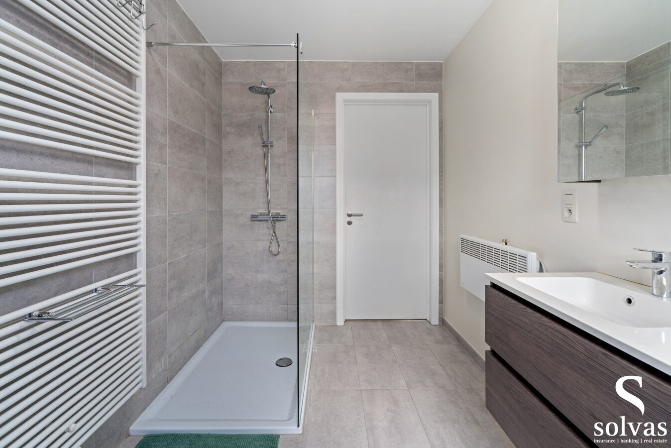 IN OPTIE: Recente halfopen bebouwing in rustige woonwijk 