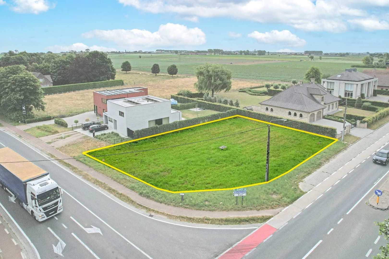 Goed georiënteerde bouwgrond 731m² in centrum Diksmuide!