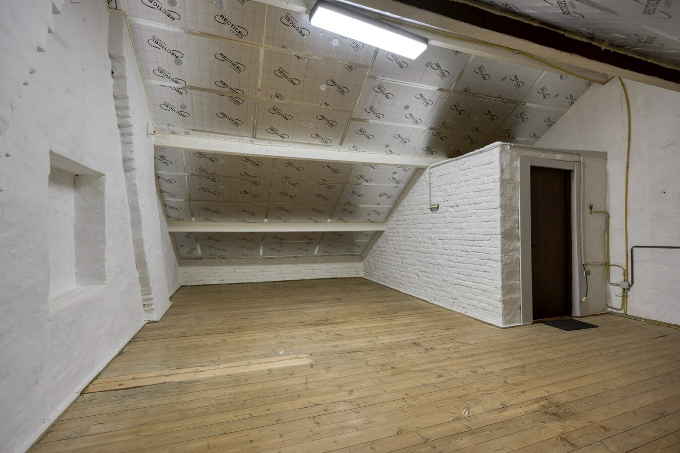 Open bebouwing met 3 slaapkamers in landelijke omgeving 