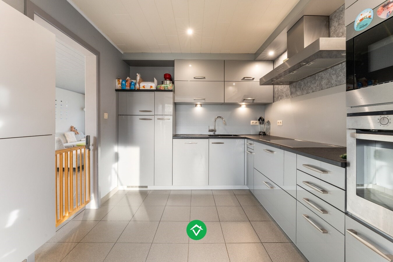 Woning met 5 slaapkamers en tuin in rustige wijk te Koekelare 