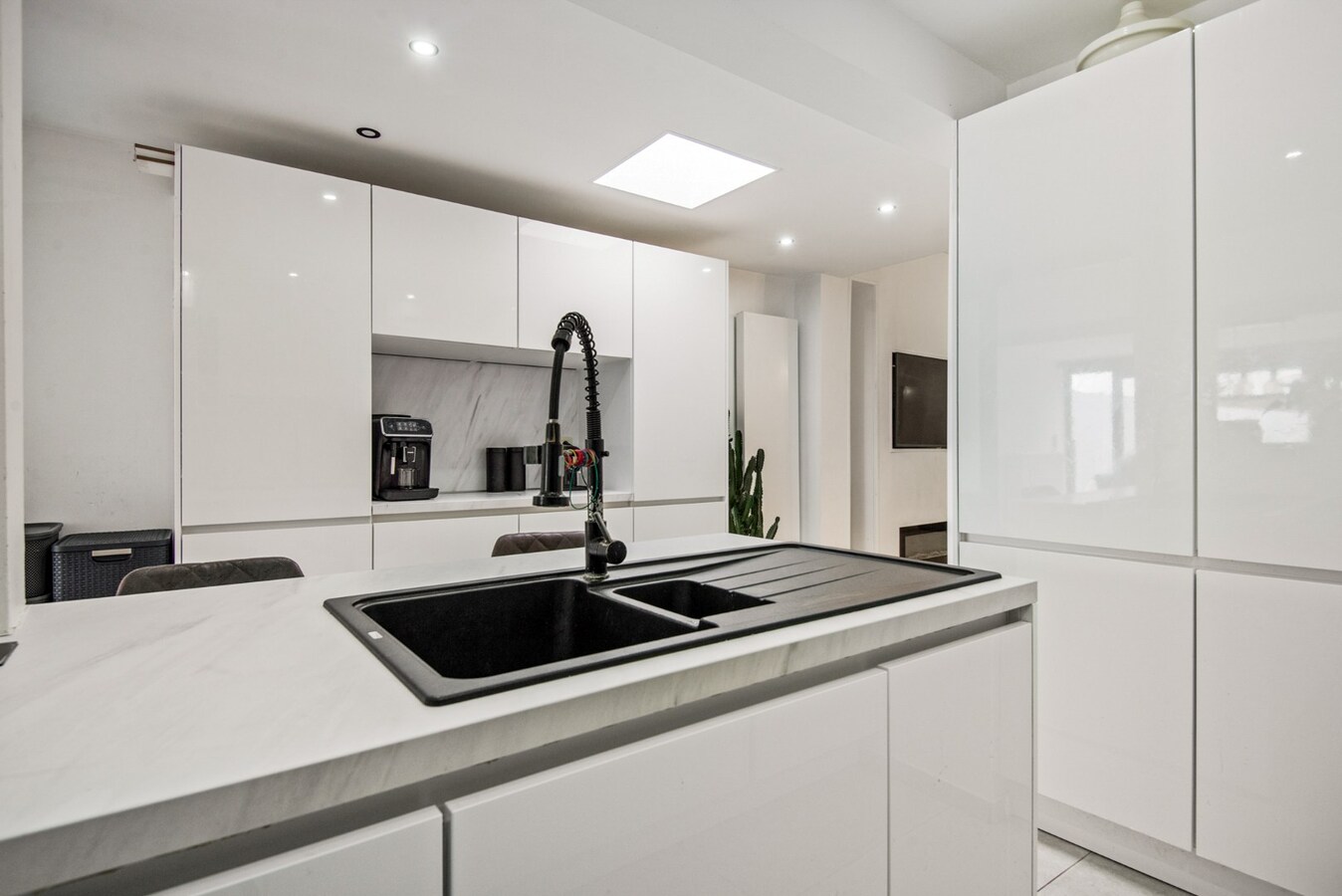 Gerenoveerde woning met 3/4 slpk, garage en tuin te Boom! 