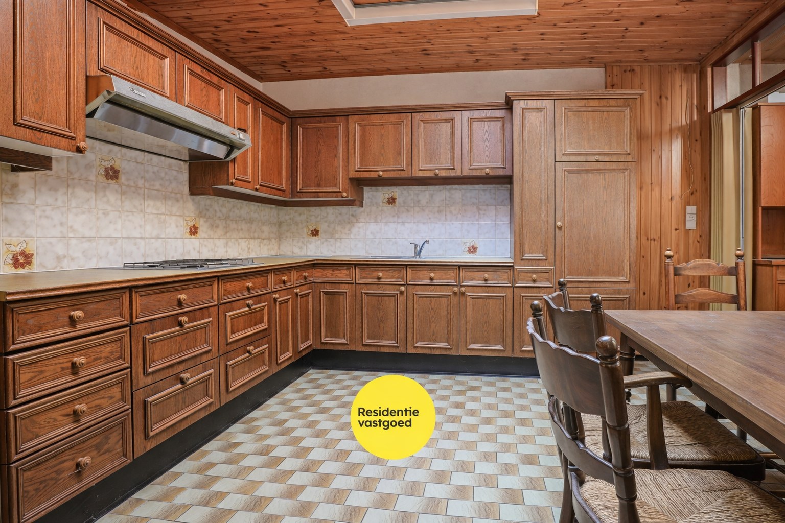 Karaktervolle stadswoning met uitzonderlijke ruimte en tal van mogelijkheden op 210 m² 