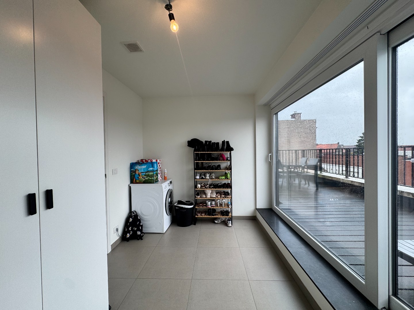 Recent appartement op de 2de verdieping met 2 terrassen en een autostaanplaats 