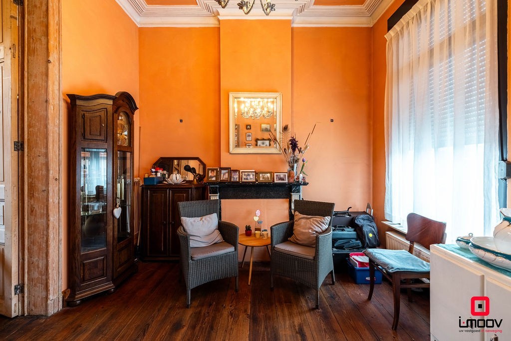 Bel-étage woning met 5 slaapkamers in Gent 