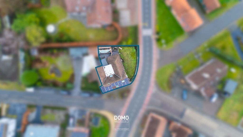 Verrassend ruime woning met karakter te Kuringen. 