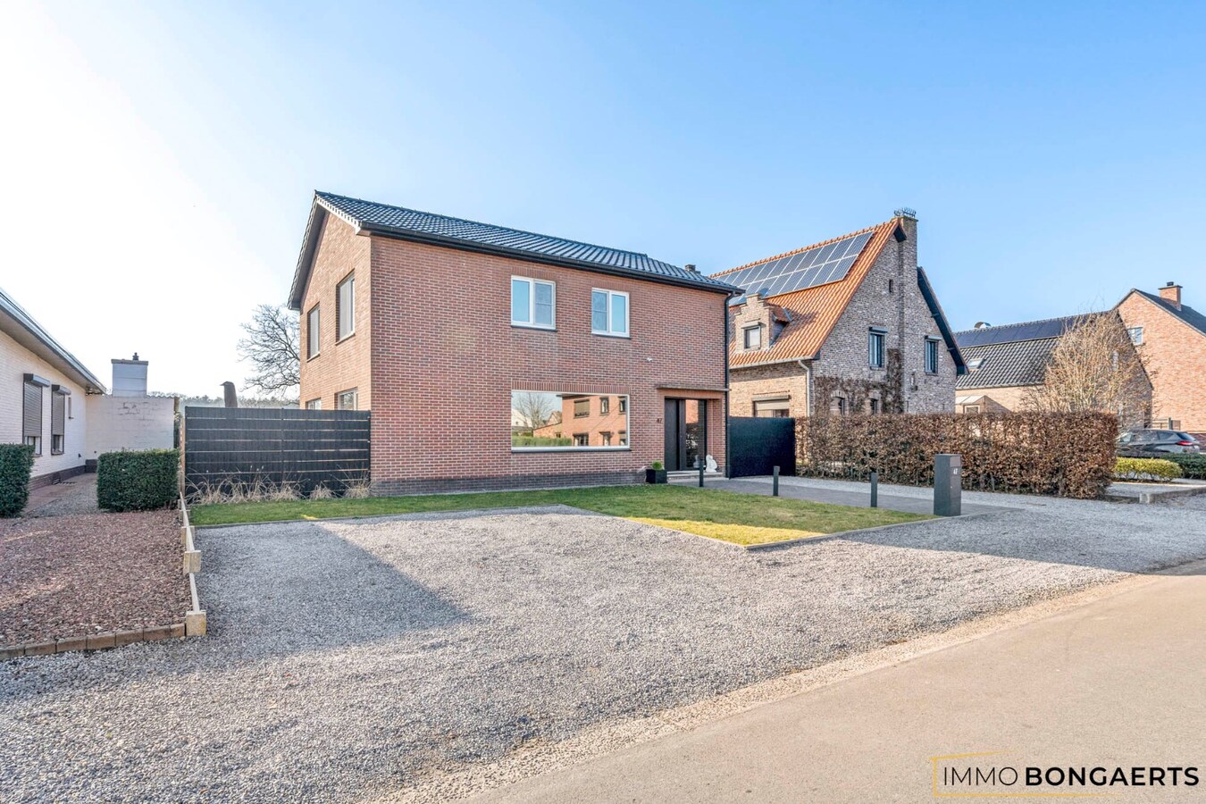 Volledig gerenoveerde woning met 4 slaapkamers 