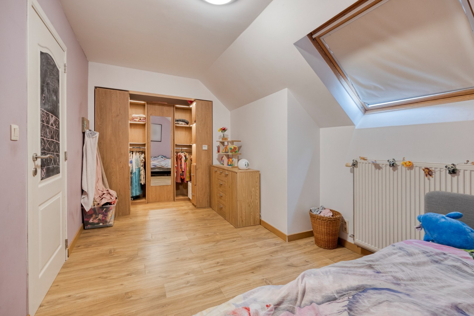 Open bebouwing met 4 slaapkamers, bureau, garage en prachtige tuin in Boutersem – EPC 158 kWh/m² - bewoonbare opp. 282 m² 