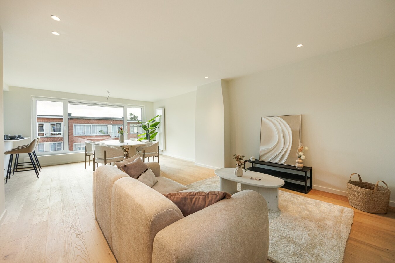 Recent gerenoveerd appt. met 2 slpk te Deurne! 