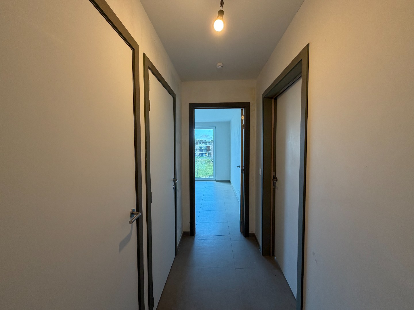 Nieuwbouwappartement met garage 