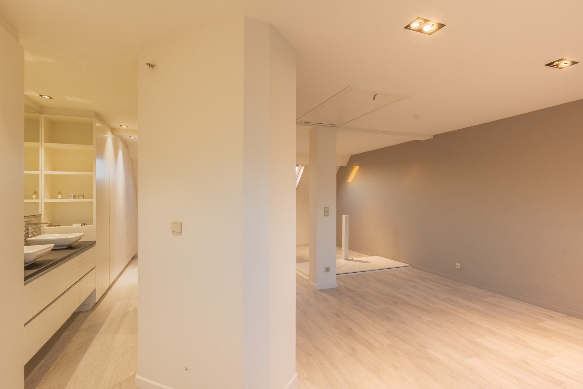 Instapklare gezinswoning op wandelafstand van het station en Zeedijk Heist (met mogelijkheid tot aankoop van een aanpalende garage 