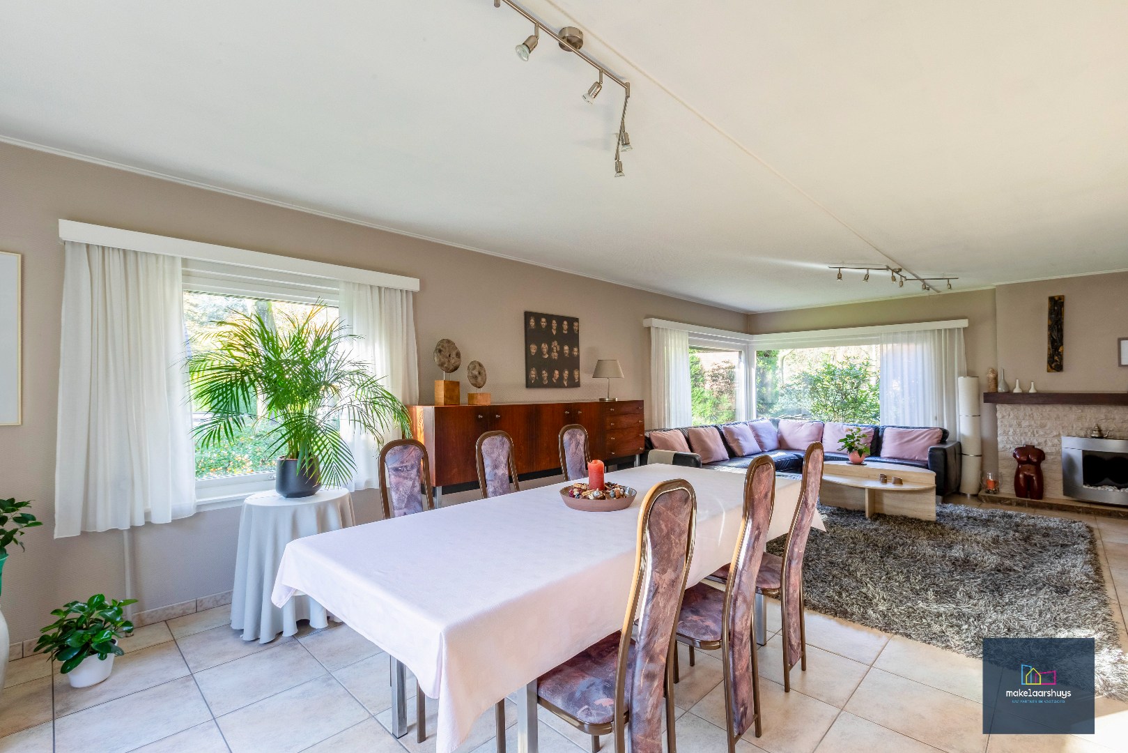 Ruime bungalow met 5 slp., tuin en garage in Mariakerke 