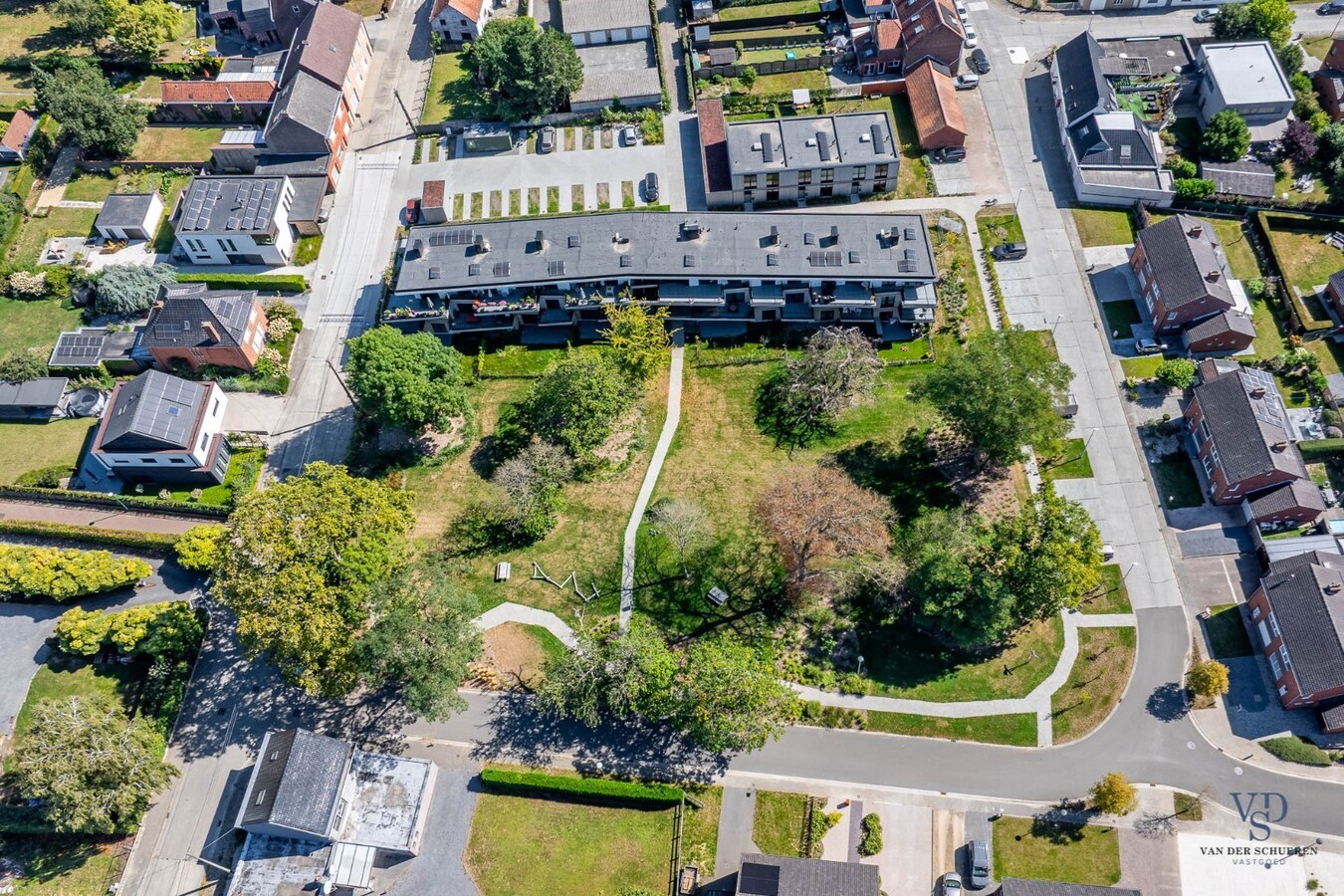 Gelijkvloers 2-slpk appartement 